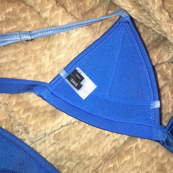 Triangl two piece bikini. - Picture 3 of 3
